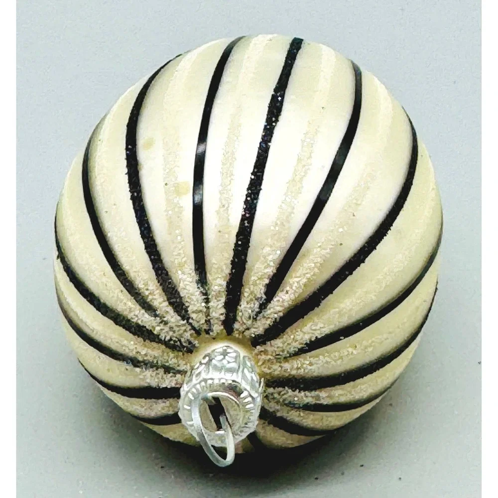 Unbranded Ornament Cream Black Heart Stripes Glitter Glass